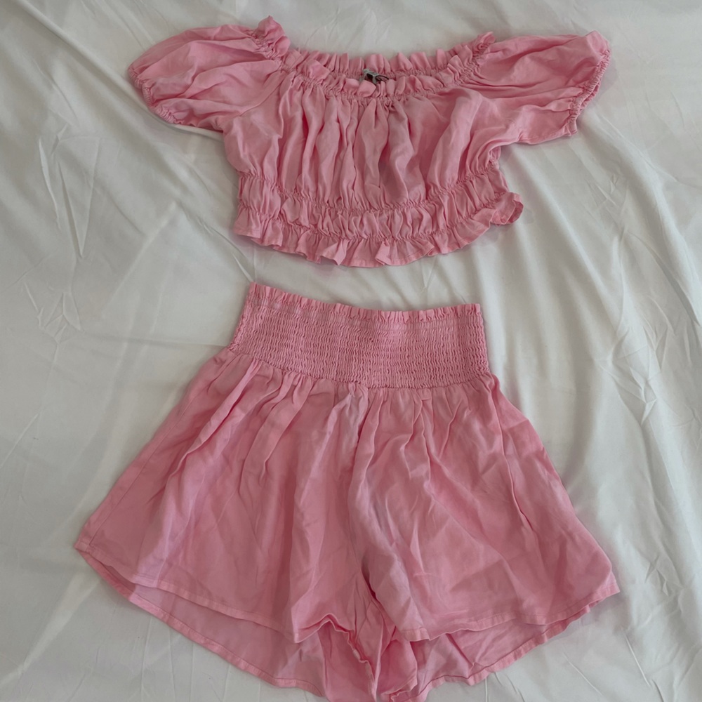 Two Piece Set Cropped Top And Shorts